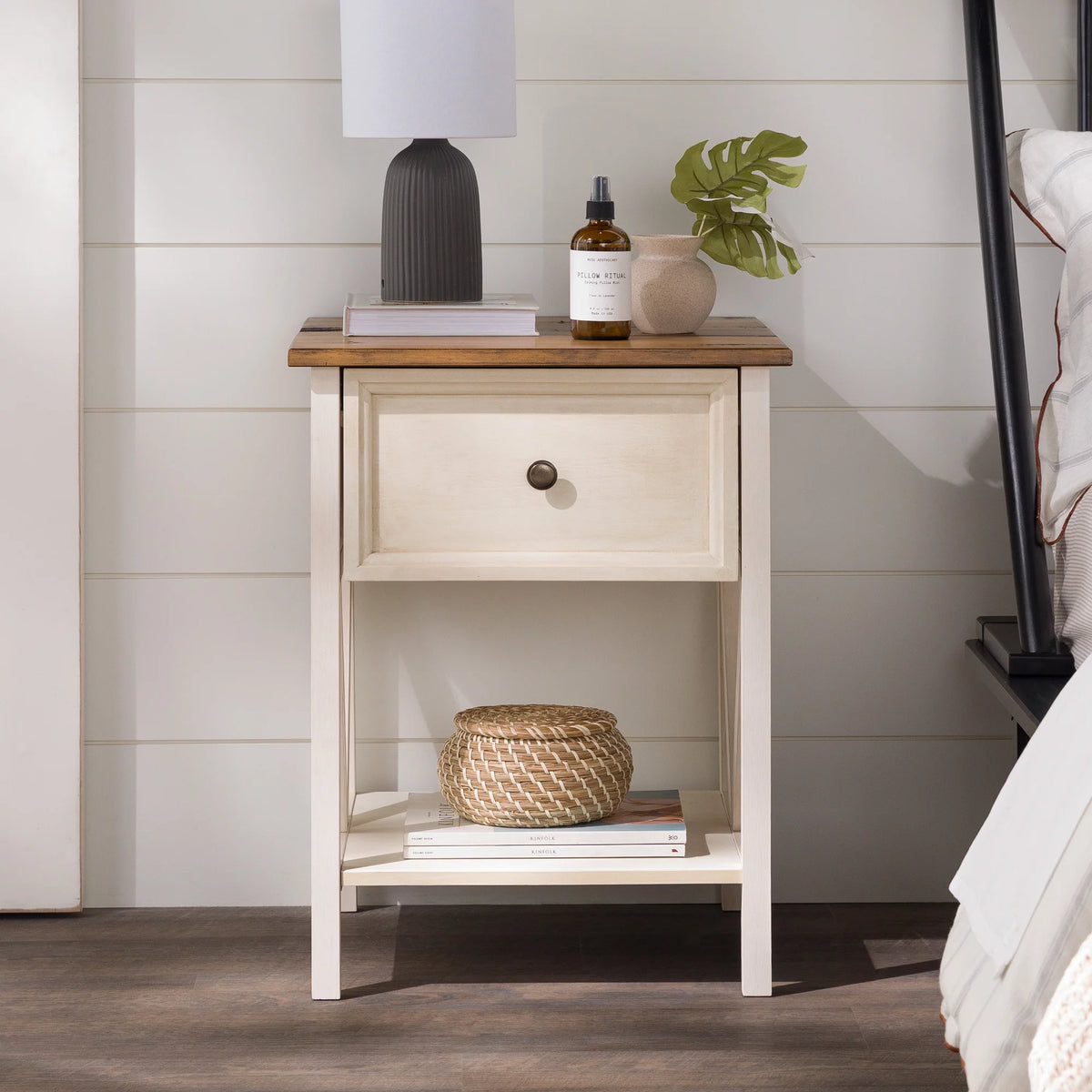 19" 1-Drawer Side Table G5808