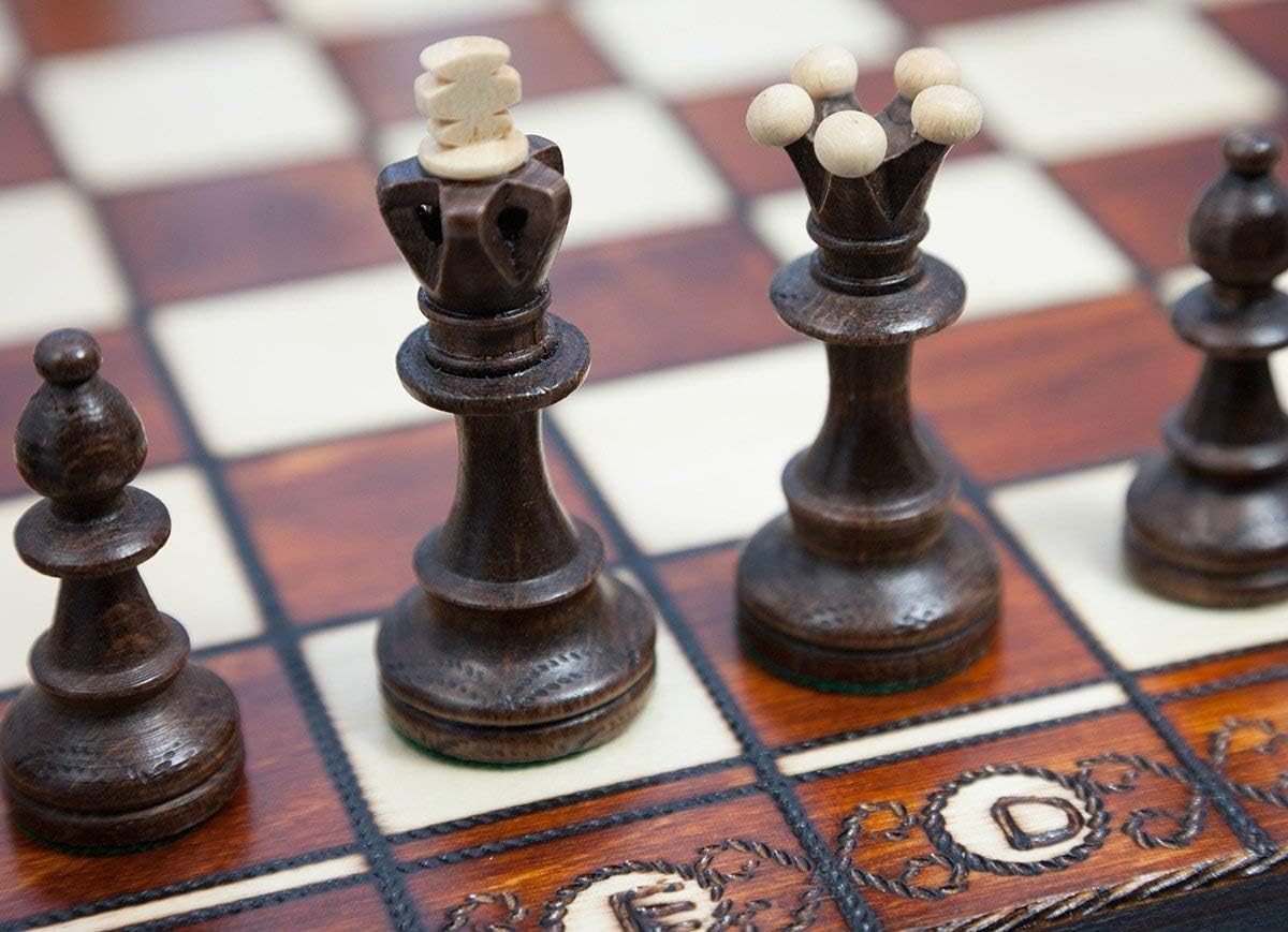 Handmade European Wooden Chess Set with 16 Inch Board and Hand Carved Chess Pieces Pack of 2 L459263