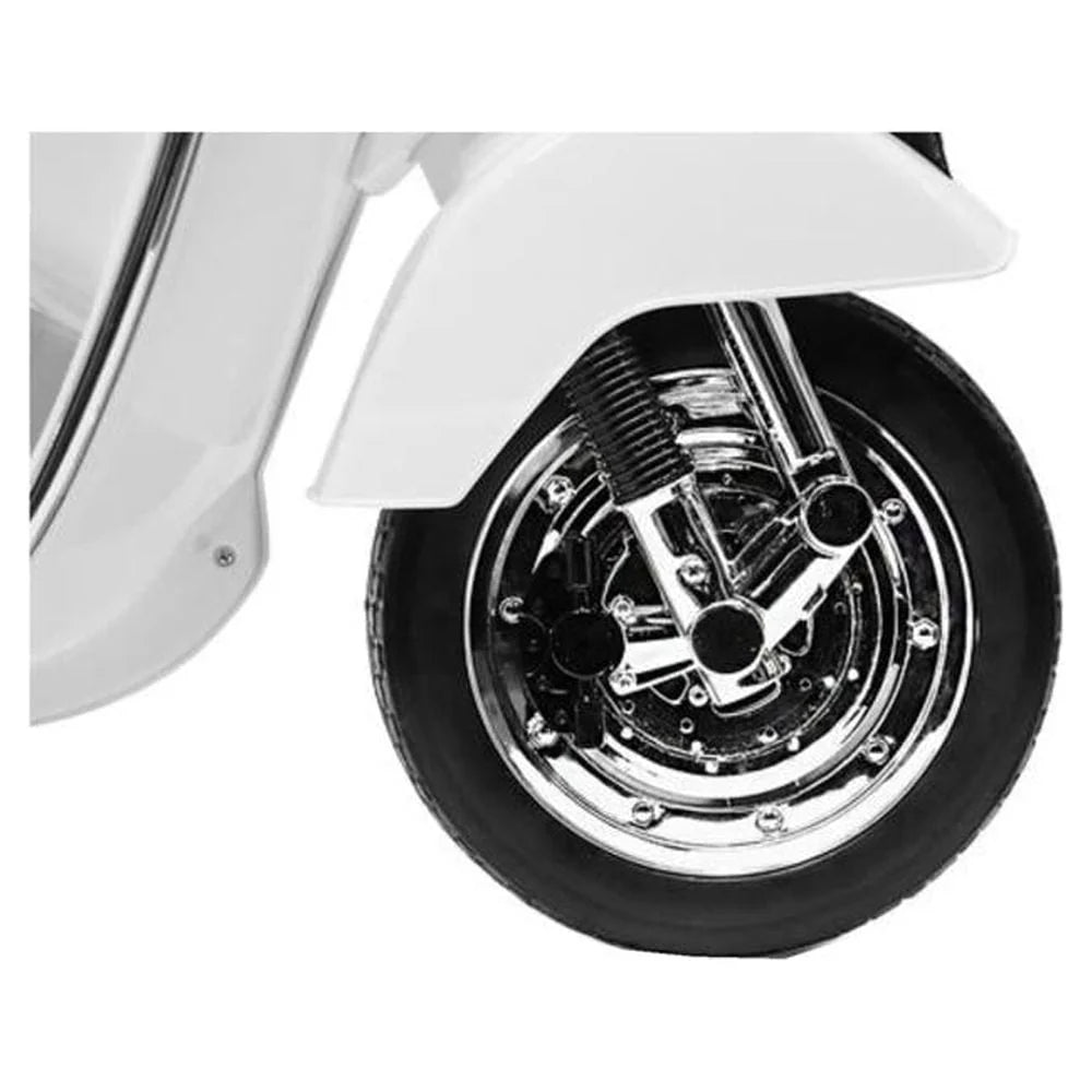 Ride On Cars White A426
