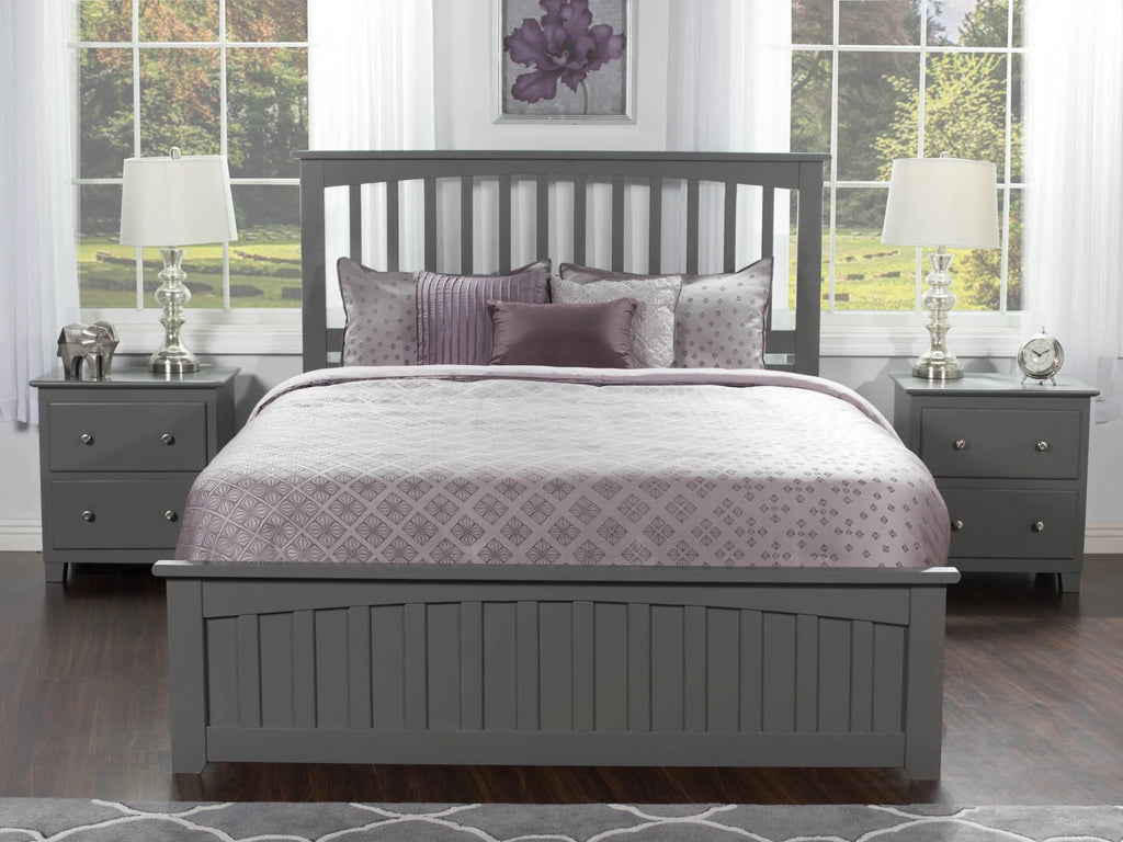 Queen Wood Platform Bed with Slatted Headboard and Footboard J4494