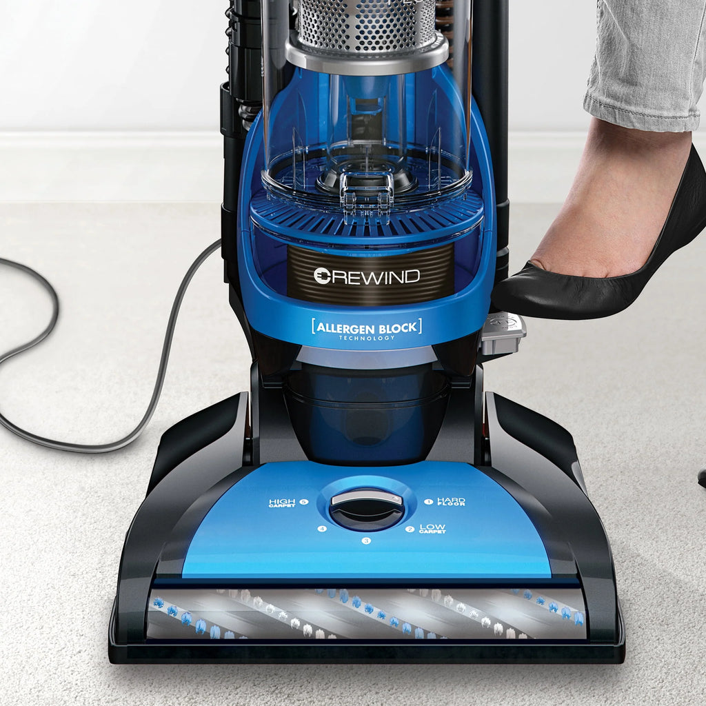Upright Vacuum Cleaner with HEPA Media Z393