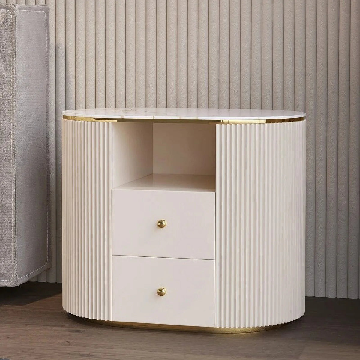 White Wood Small Dresser G489998