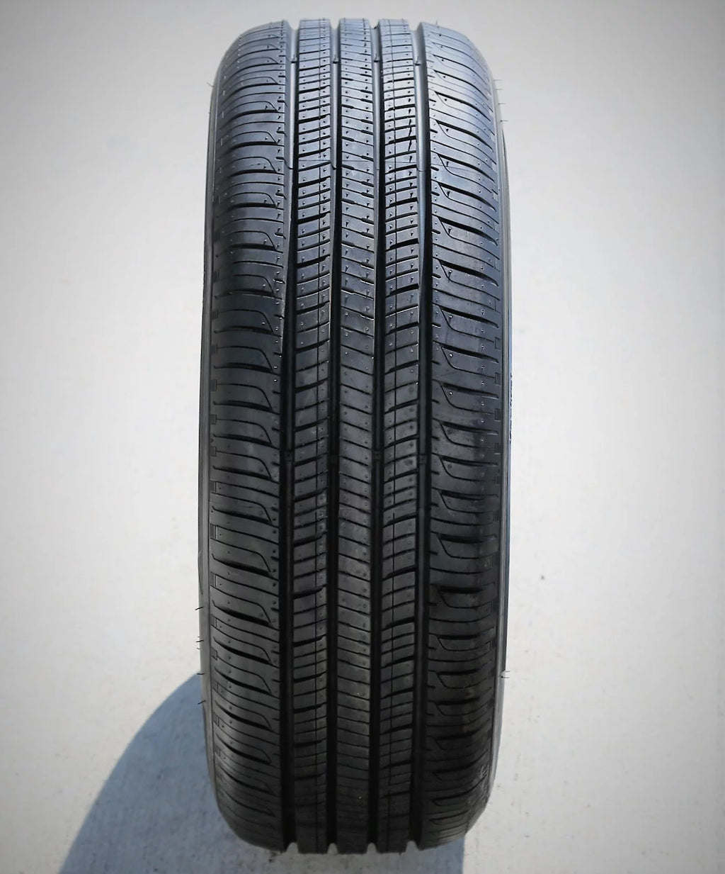 All Season 235/45R18 94H Passenger Tire E9444