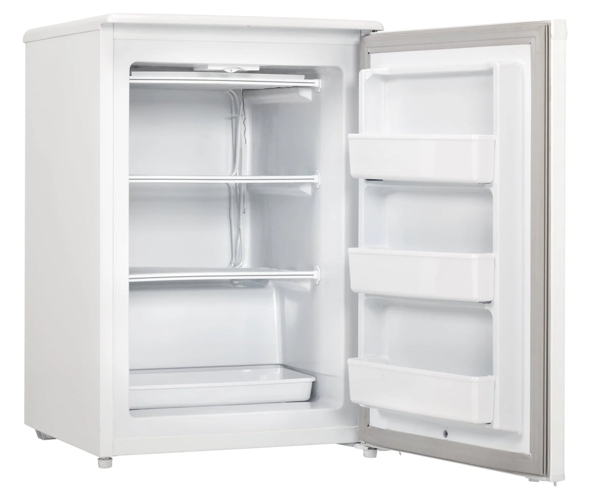 White 4.3 Cu. ft. Upright Freezer X693