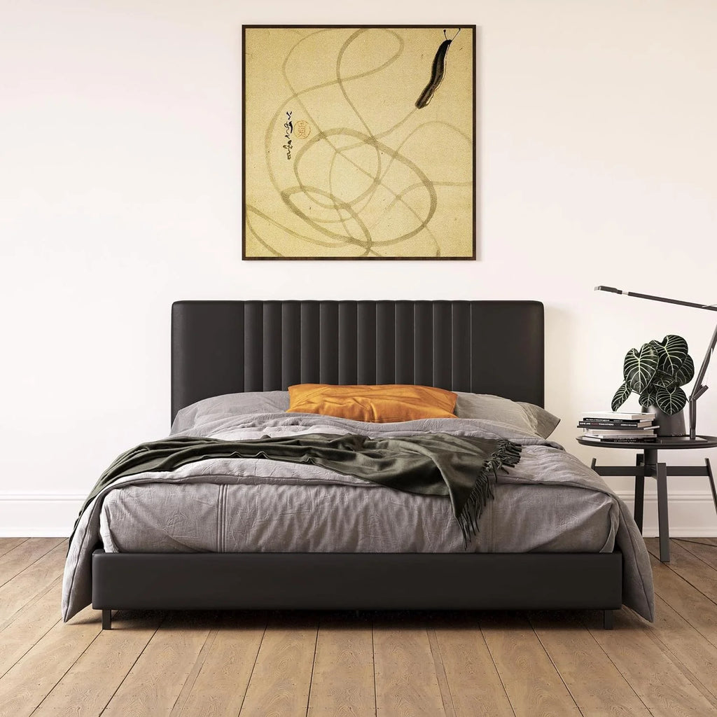 Black Faux Leather Upholstered Platform Bed With Tufted Headboard C939358