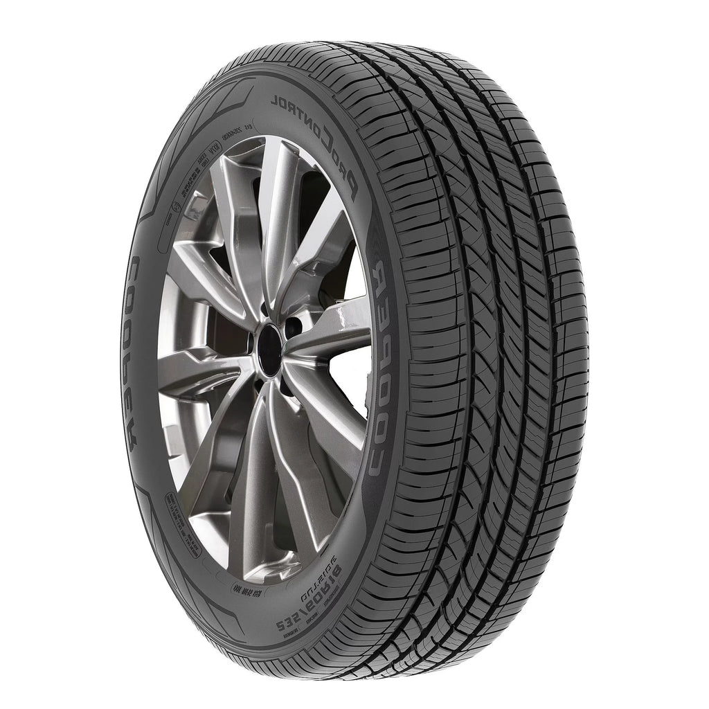 225/55R17 97V Passenger Tire Q78903