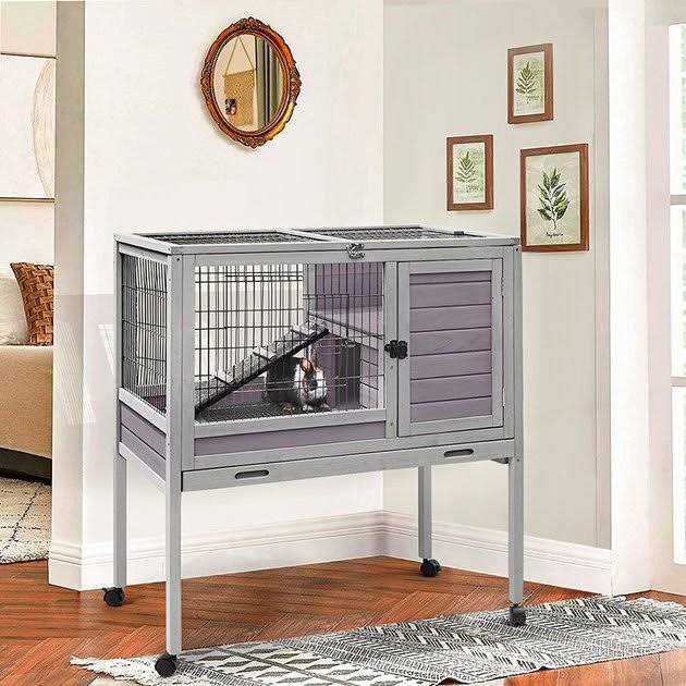 Small Rabbit Hutch with Pull Out Tray U3210