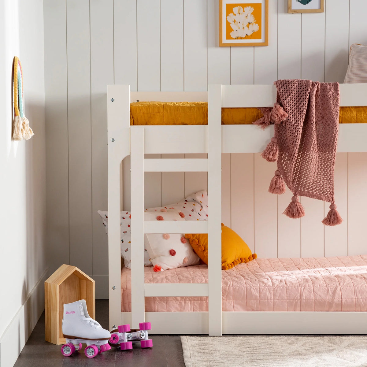 Modern Twin Over Twin Bunk Bed, White E36161