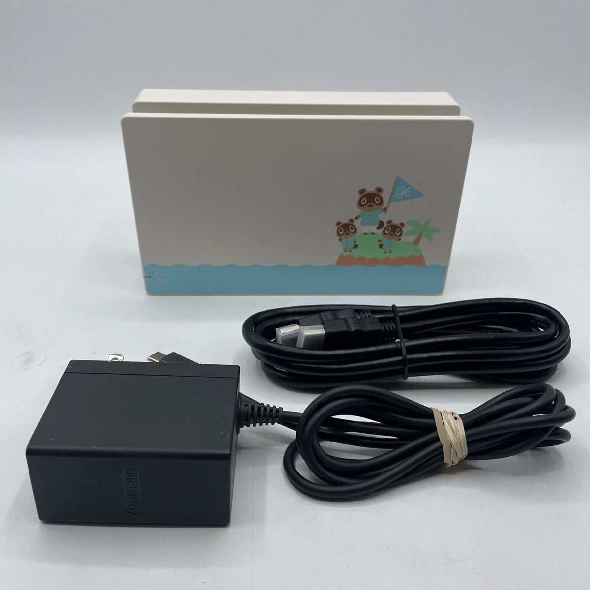 Pre-Owned Nintendo Switch Dock & AC Charger & HDMI Docking Set G101