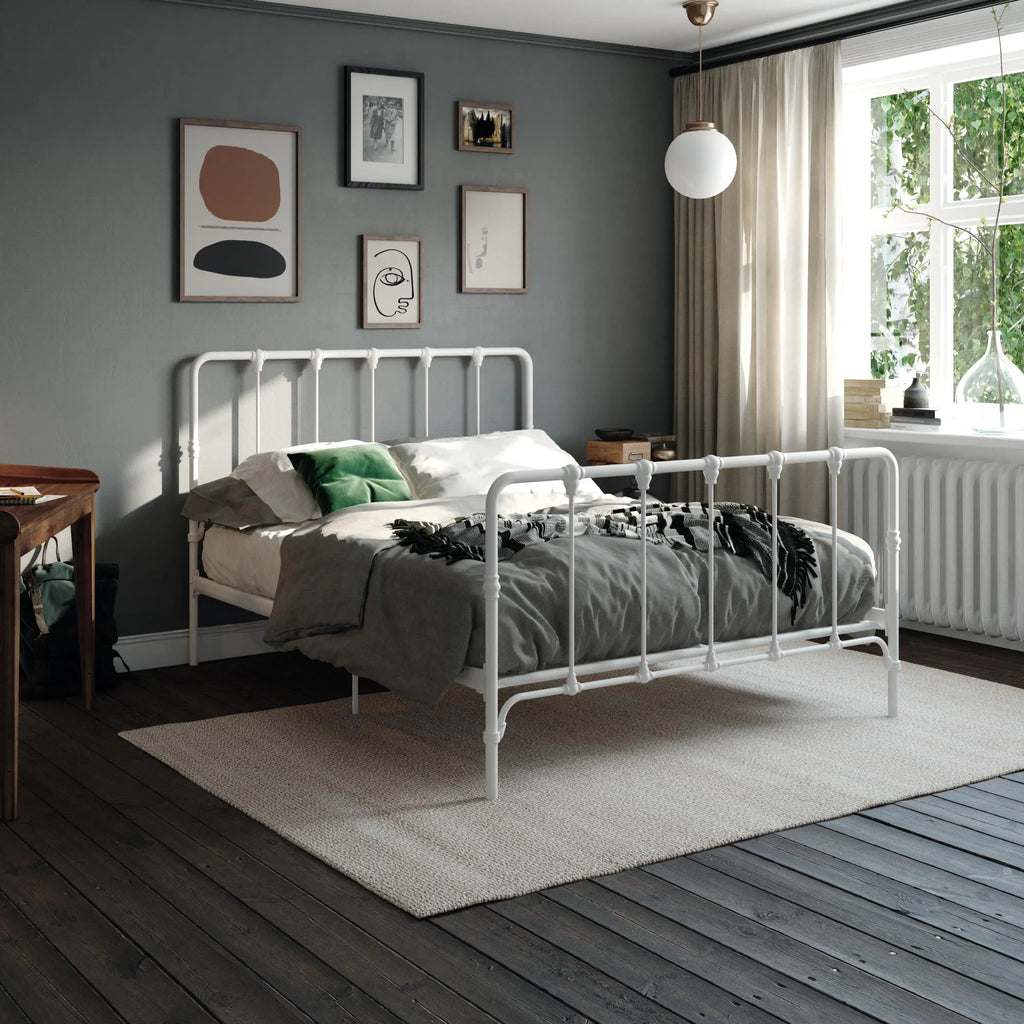 King Gray Metal Bed R709